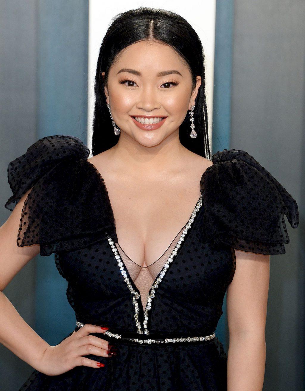 4P Lana Condor Cleavage