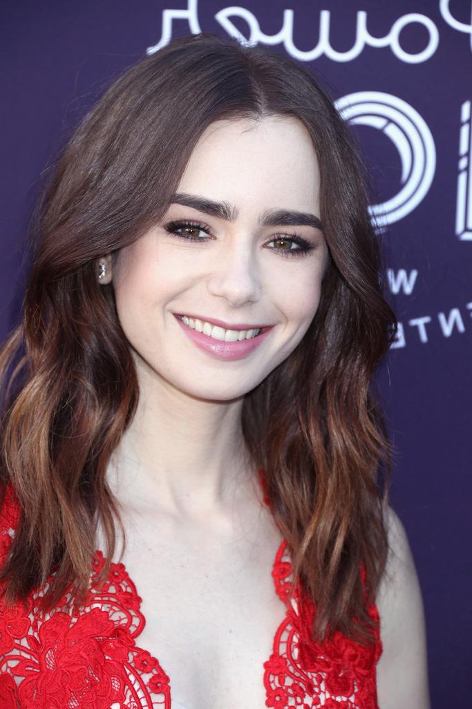 11P Lily Collins Cleavage