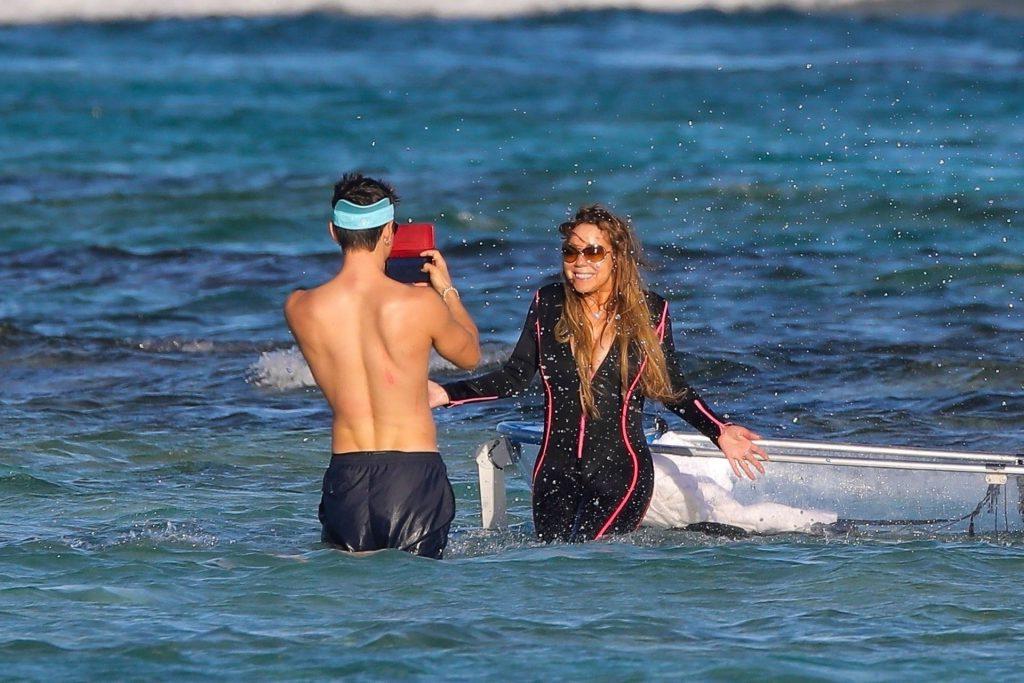 25P Mariah Carey Cleavage