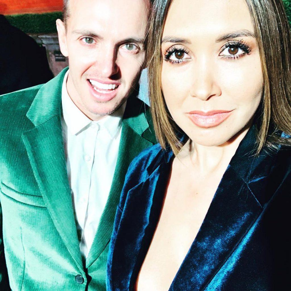 22P Myleene Klass Cleavage