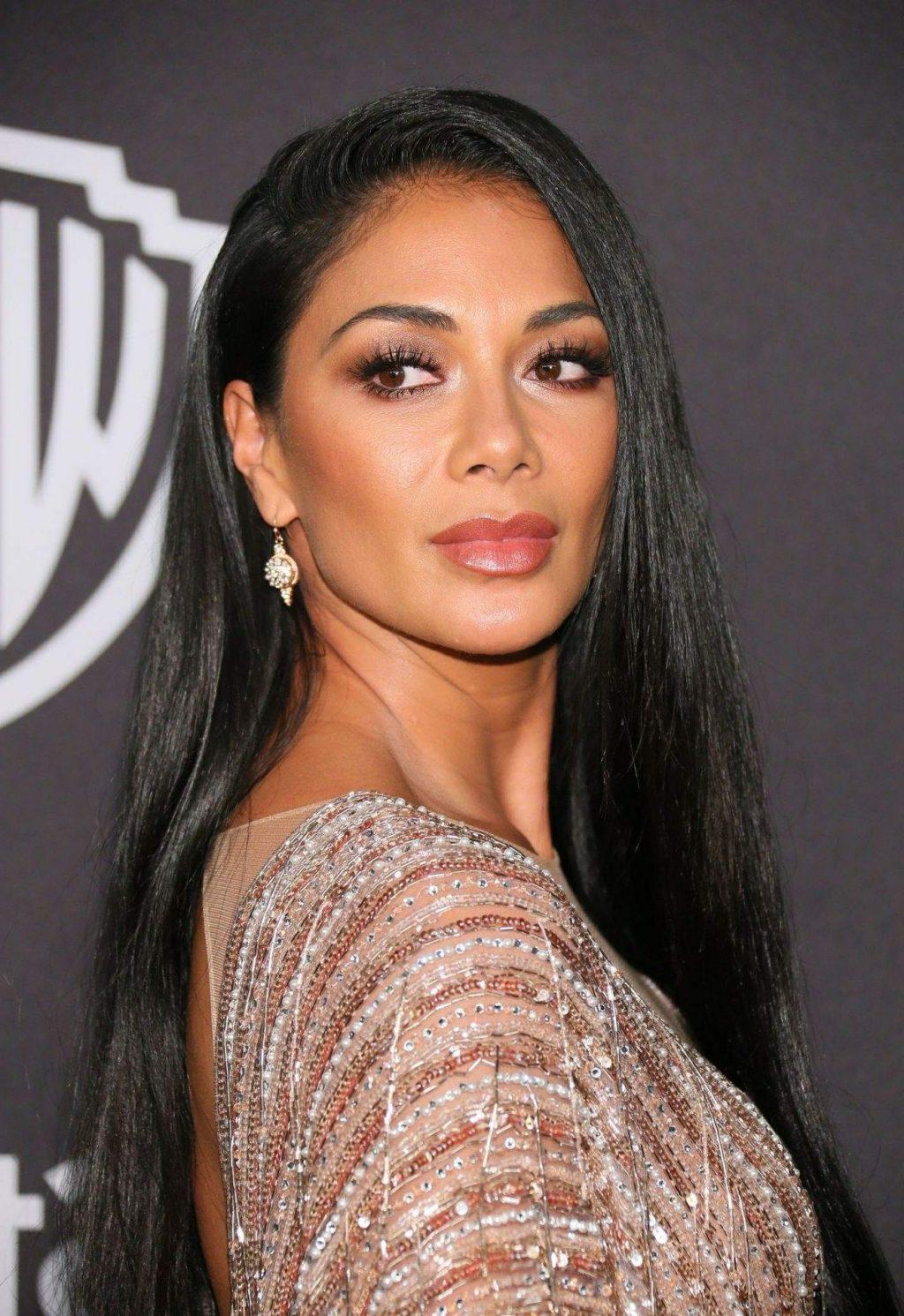 14P Nicole Scherzinger Cleavage