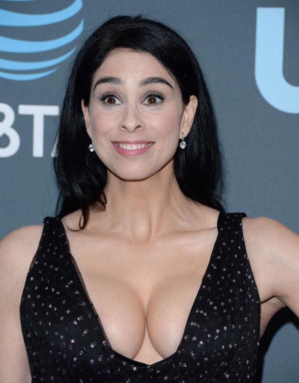 25P Sarah Silverman Cleavage