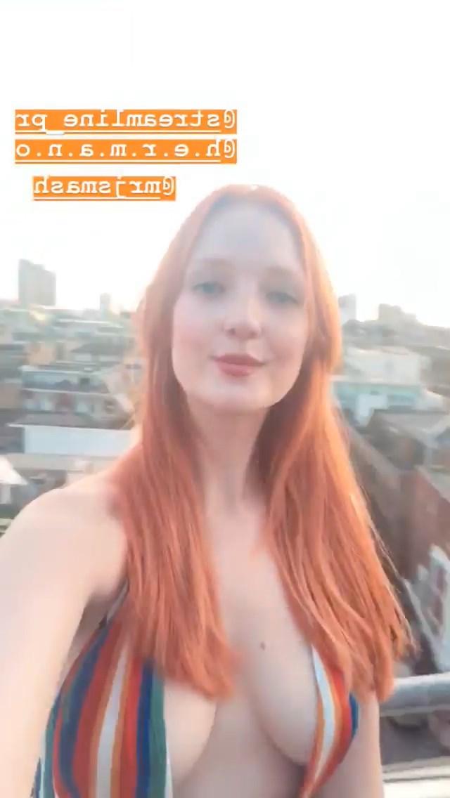 21P Victoria Clay Cleavage
