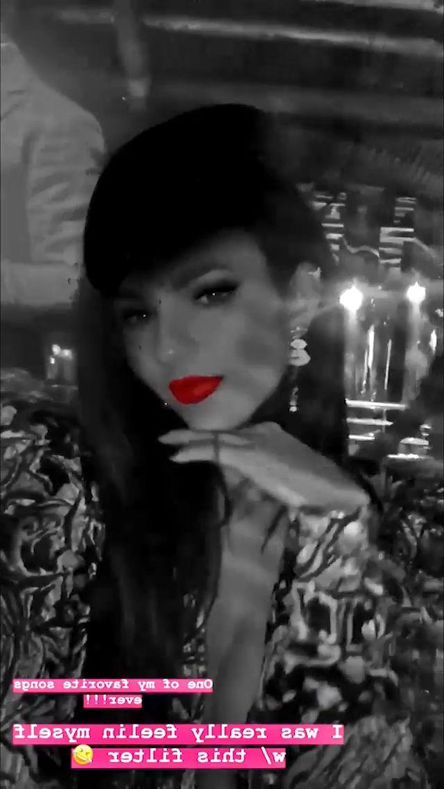 24P Victoria Justice Cleavage