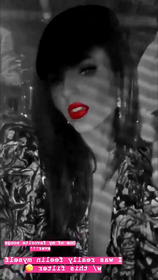 24P Victoria Justice Cleavage