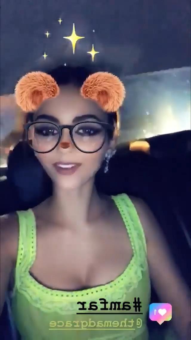6P Victoria Justice Cleavage