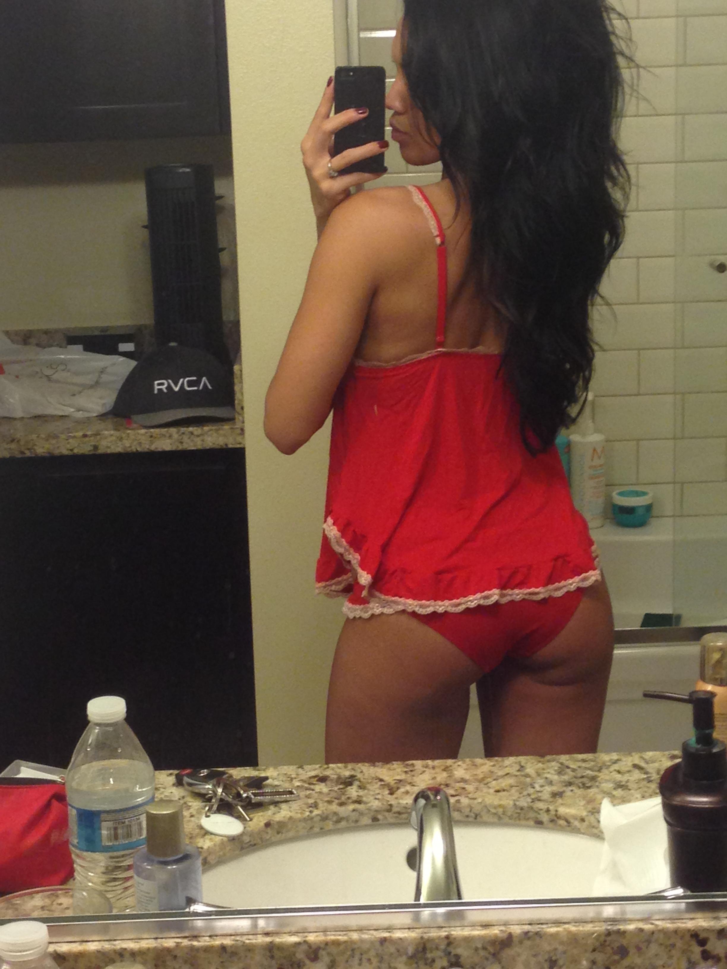 25P Gorgeous Wailana Geisen naked pics