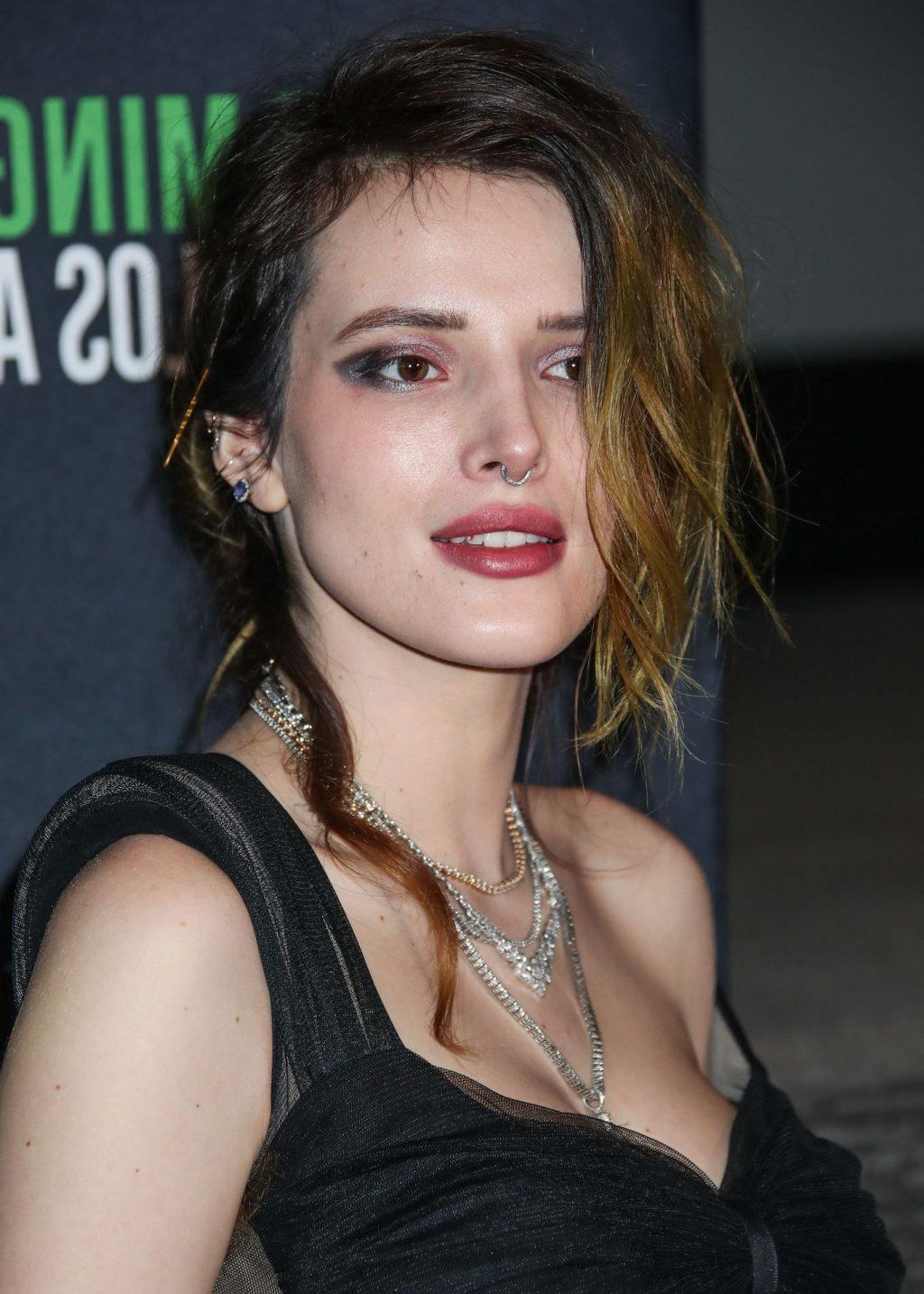 4P Bella Thorne Cleavage