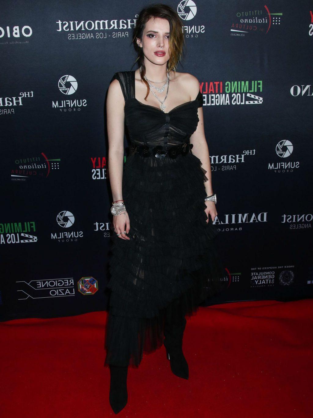 4P Bella Thorne Cleavage