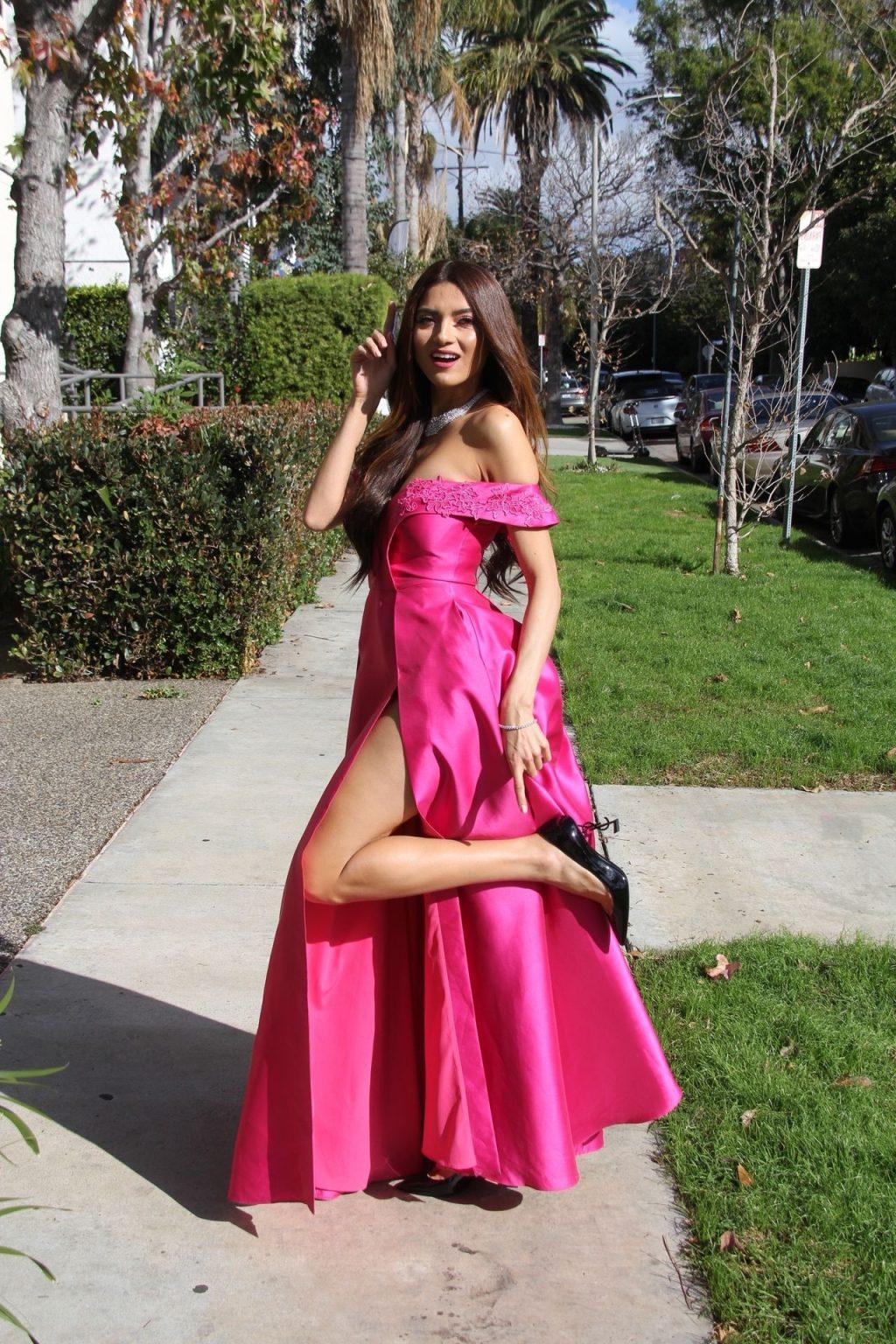 25P Blanca Blanco Cleavage