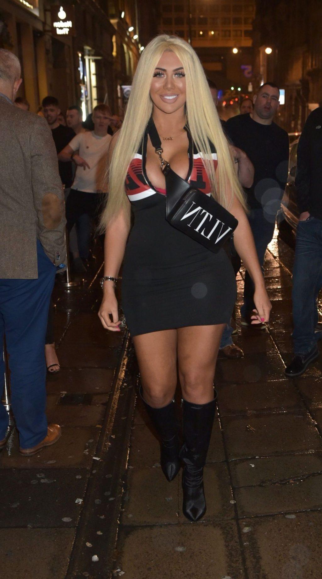 25P Chloe Ferry Cleavage