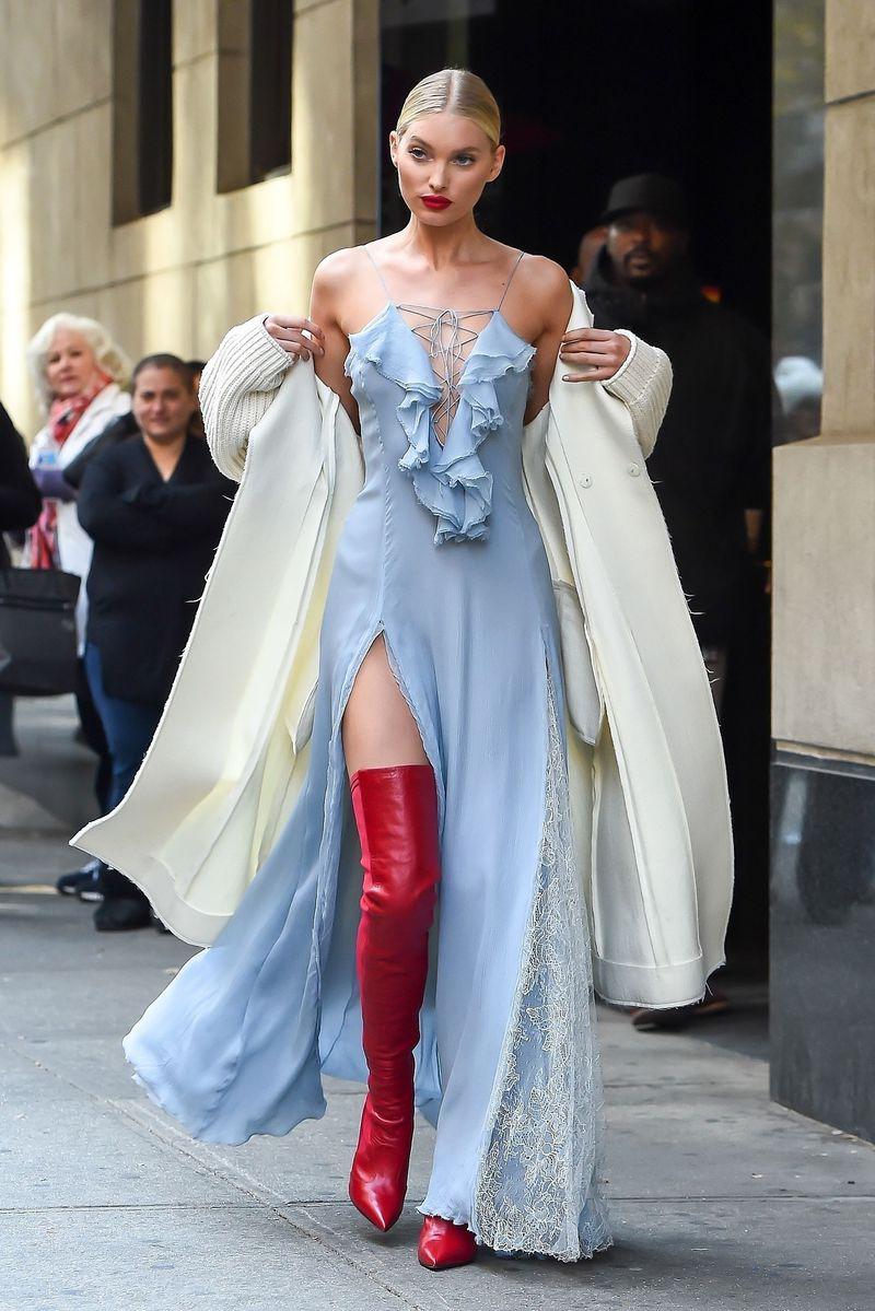 22P Elsa Hosk Cleavage