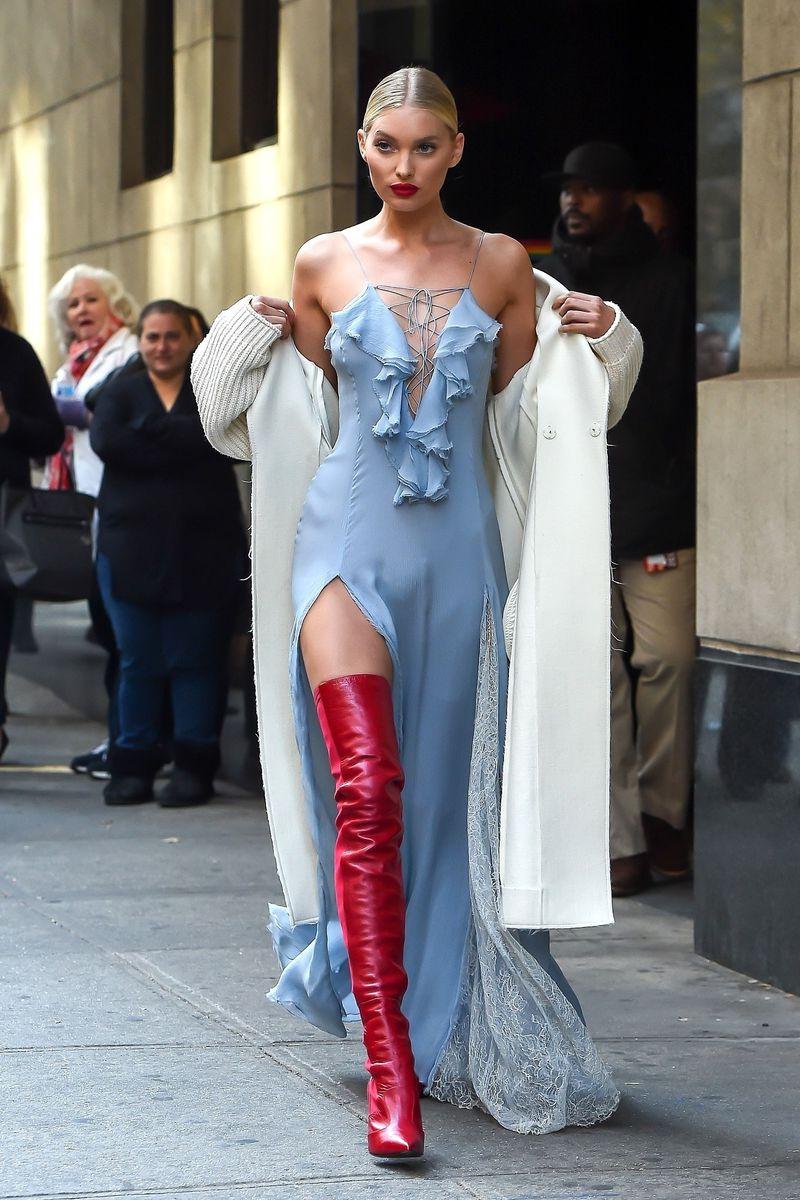 22P Elsa Hosk Cleavage