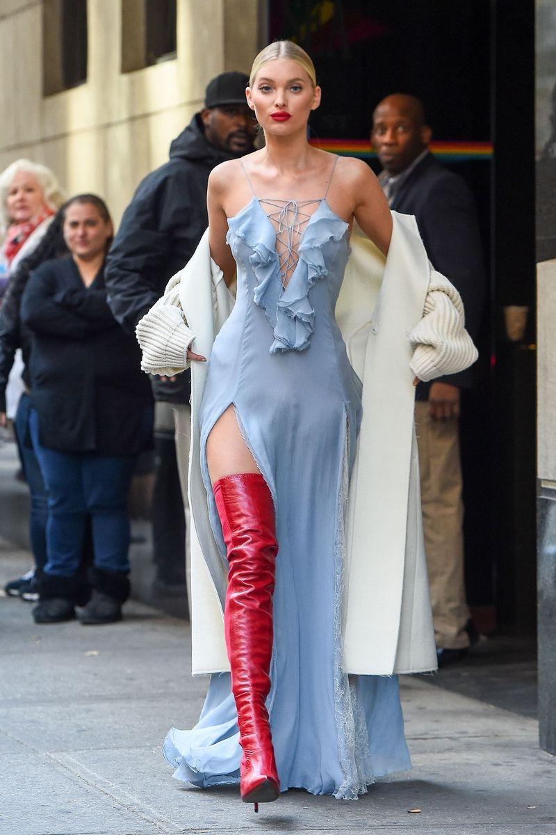 22P Elsa Hosk Cleavage