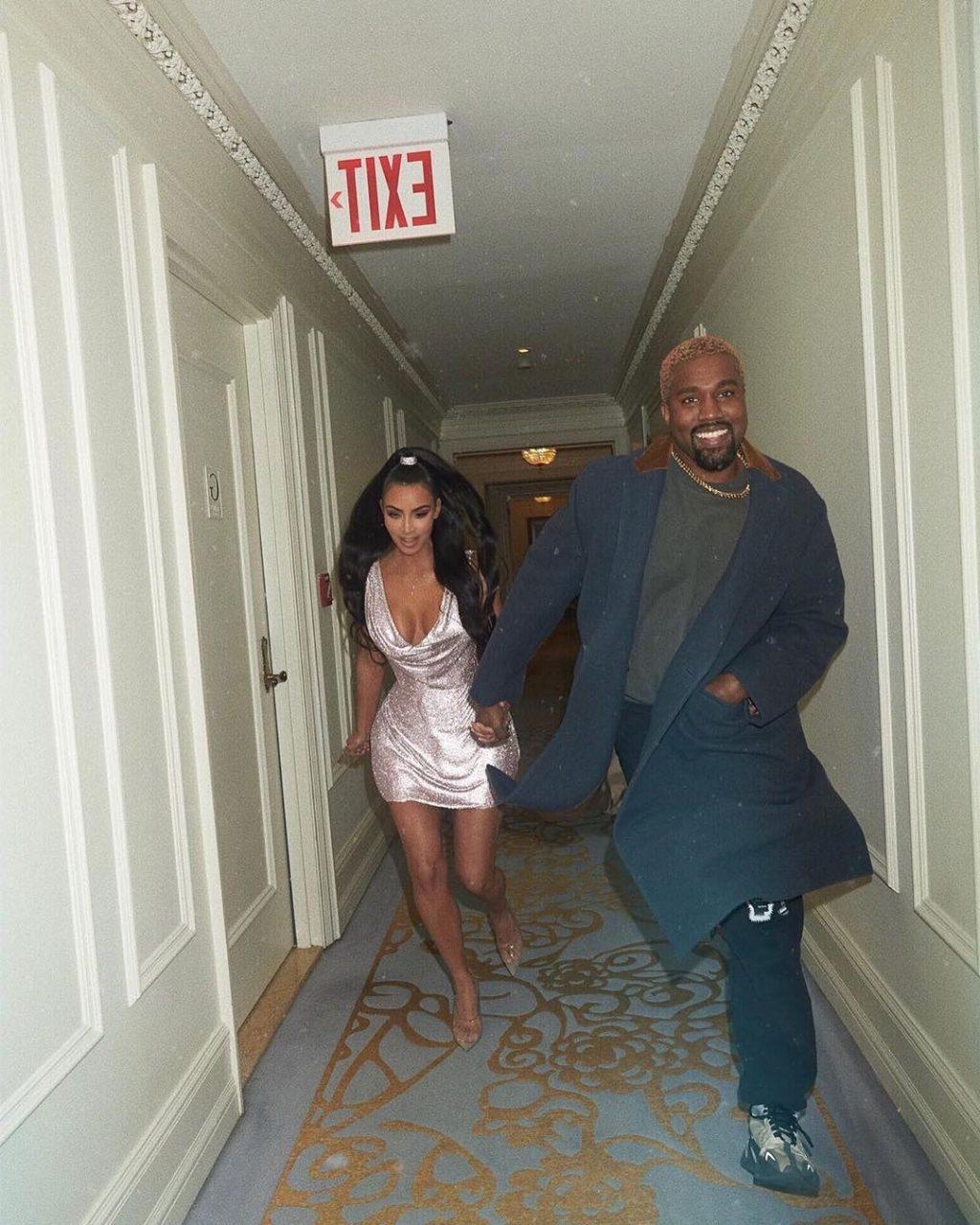 25P Kim Kardashian Cleavage