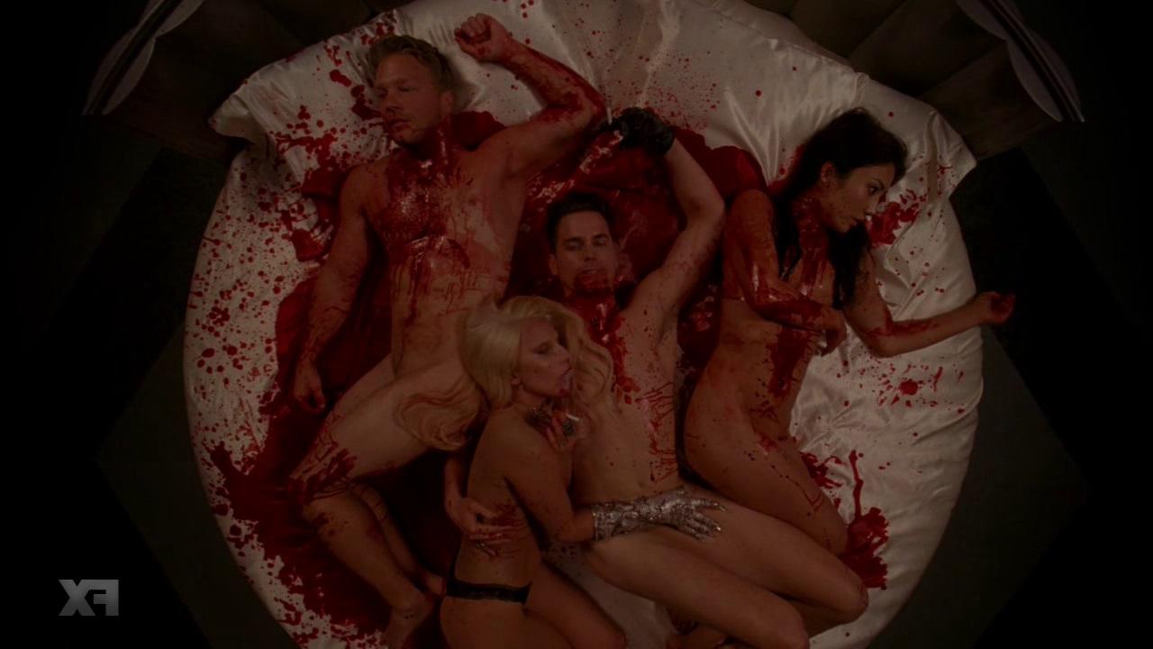 8P Lady Gaga topless screenshots