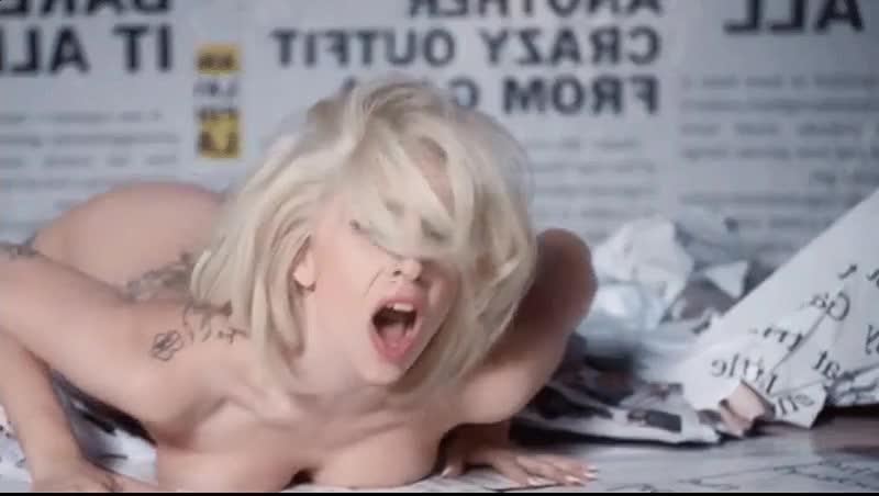 5P Nude pics and gif of Lady Gaga