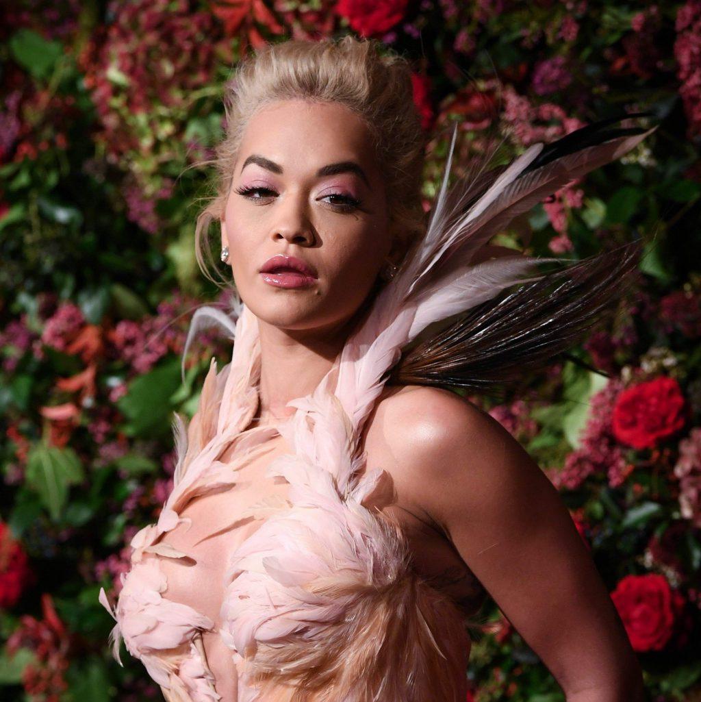 23P Rita Ora Cleavage