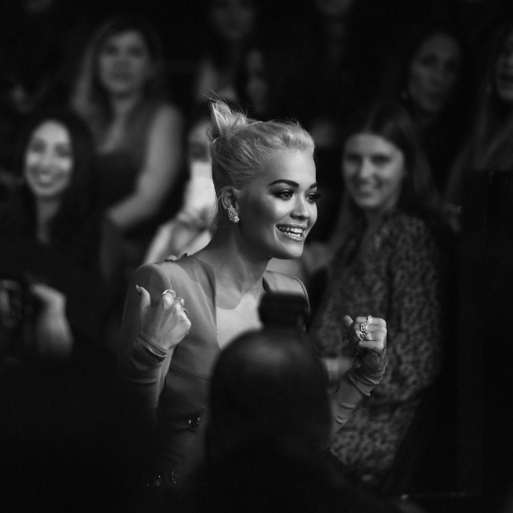 25P Rita Ora Cleavage
