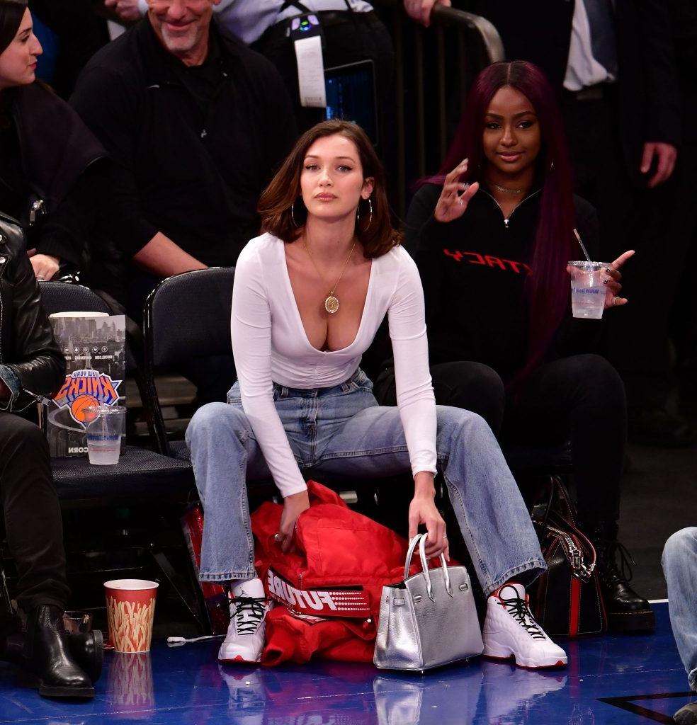 25P Bella Hadid Cleavage