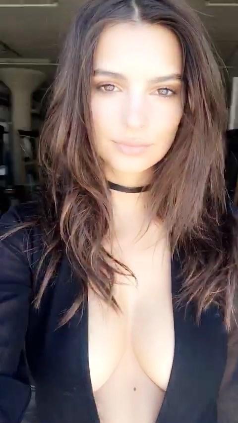 4P Cleavage Photos of Emily Ratajkowski