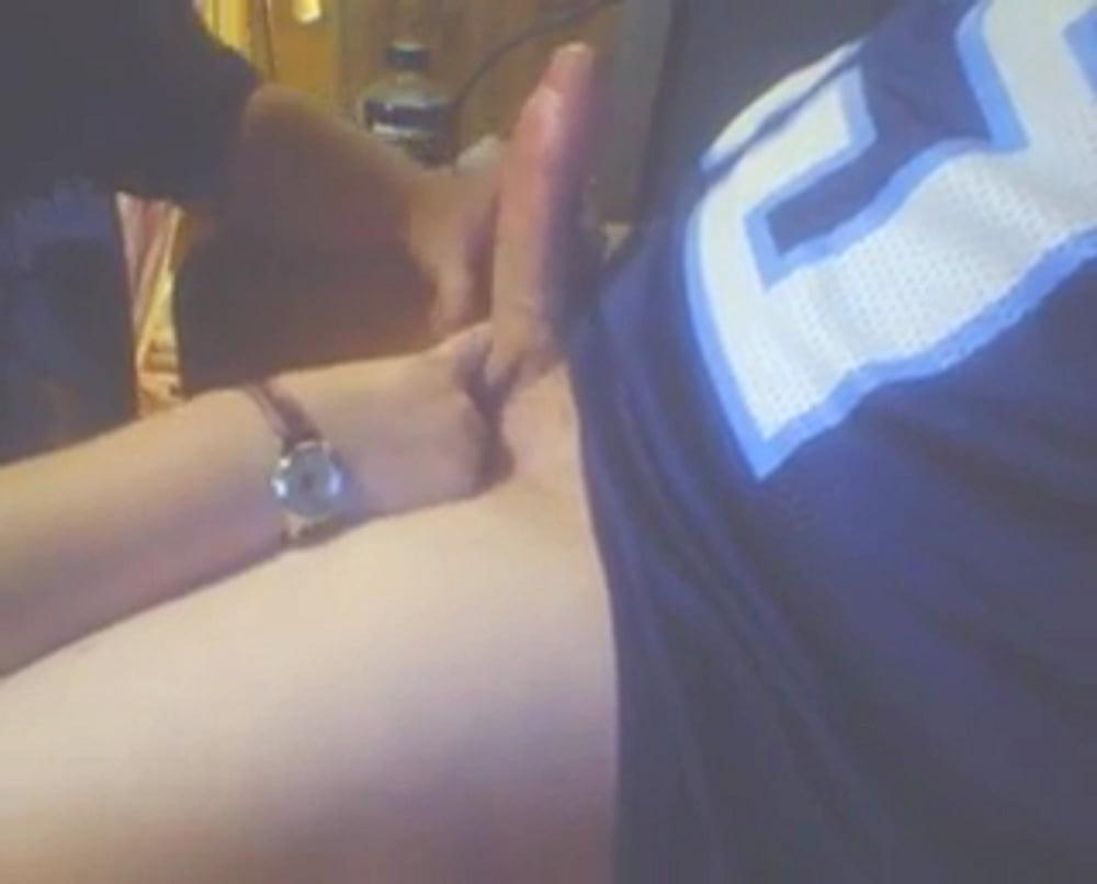 25P TENNESSEE TITAN HANDJOB