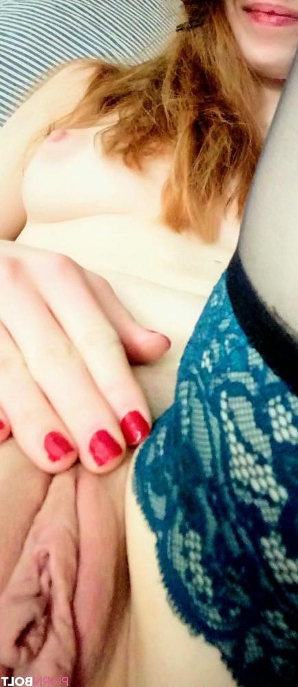 25P Horny redhead Illimora