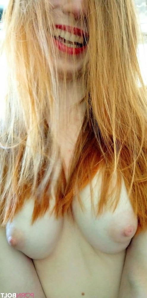 25P Horny redhead Illimora