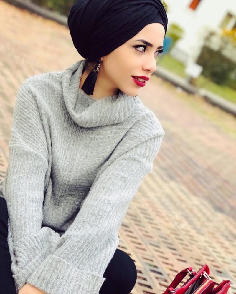 25P Sexy Syrian Instagram Hijab Lady