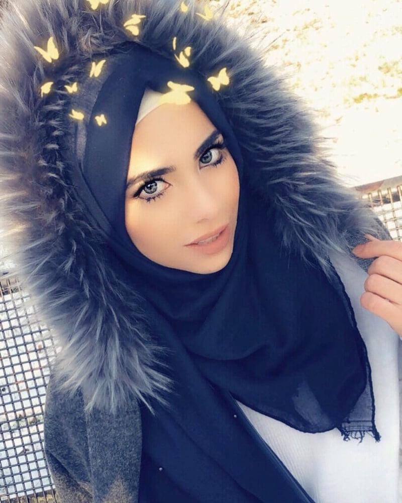 25P Sexy Syrian Instagram Hijab Lady
