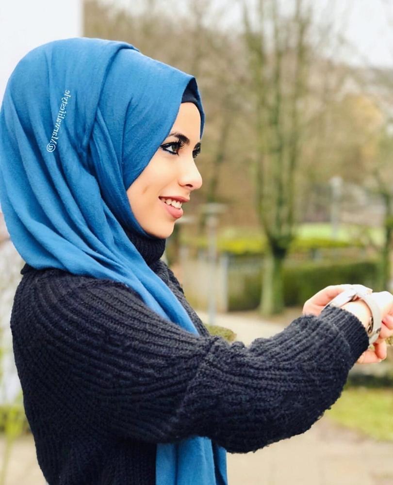 25P Sexy Syrian Instagram Hijab Lady