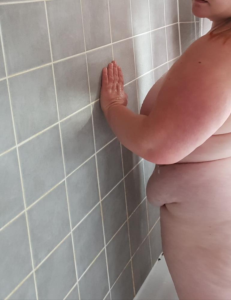 7P Shower time