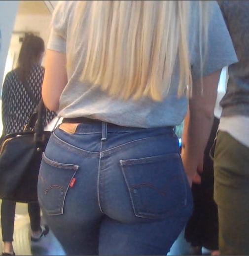 6P Turkish girl legendary hips