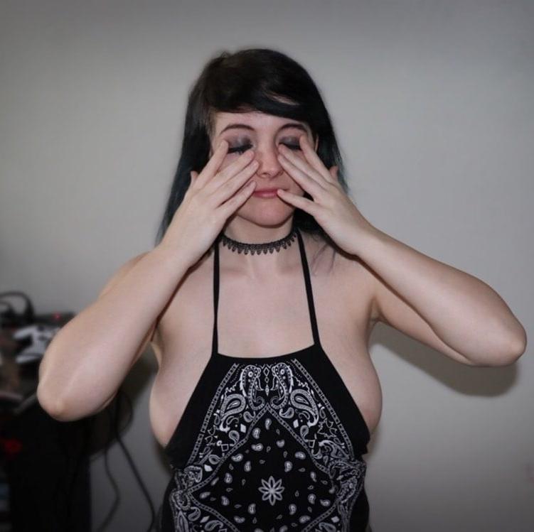 25P Thick Goth Slut Heather
