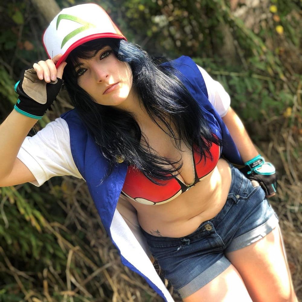 25P Thick Goth Slut Heather