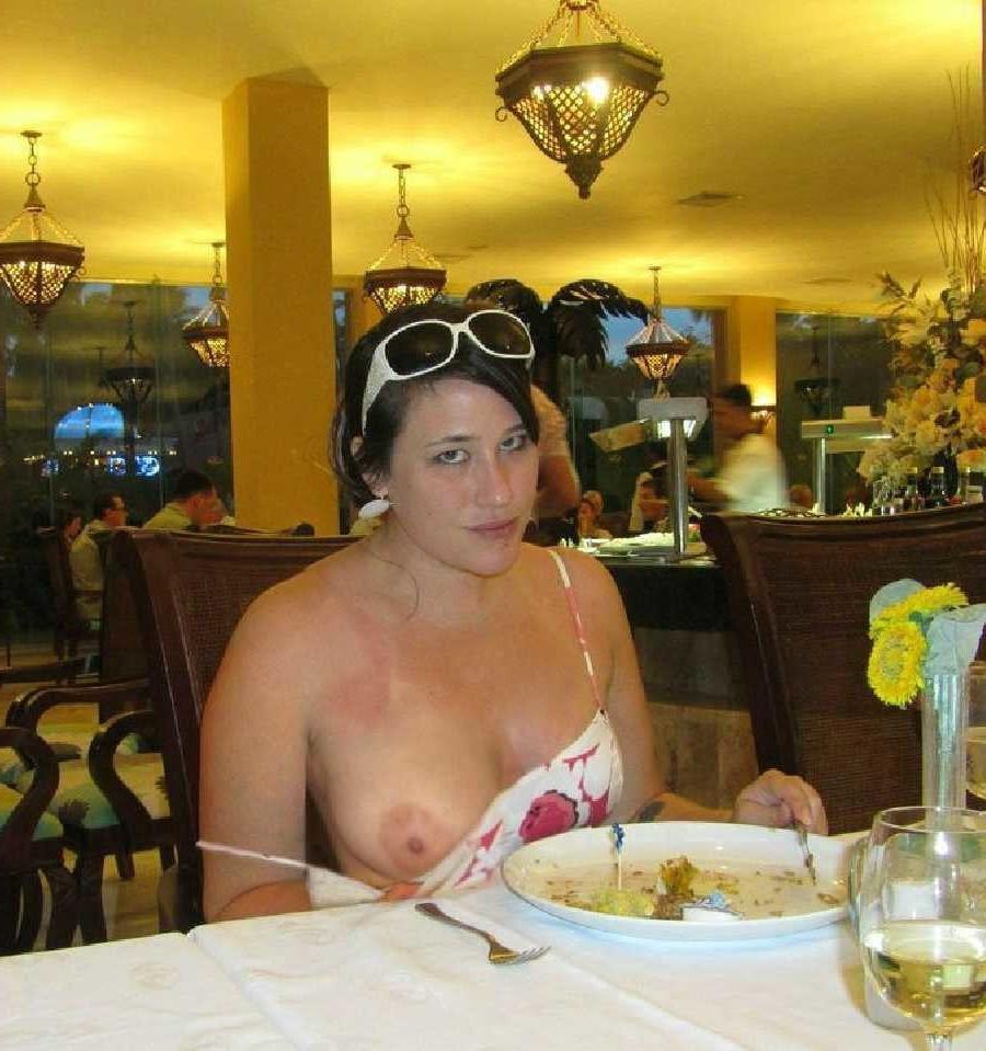 25P Restaurant exhibition