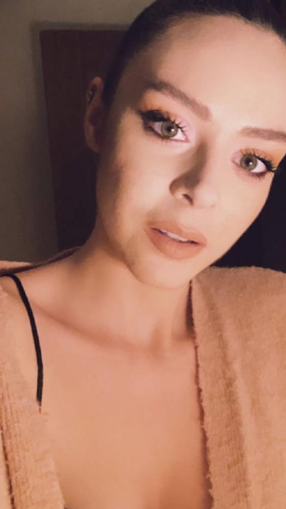 25P Turkish Sexy Newswoman