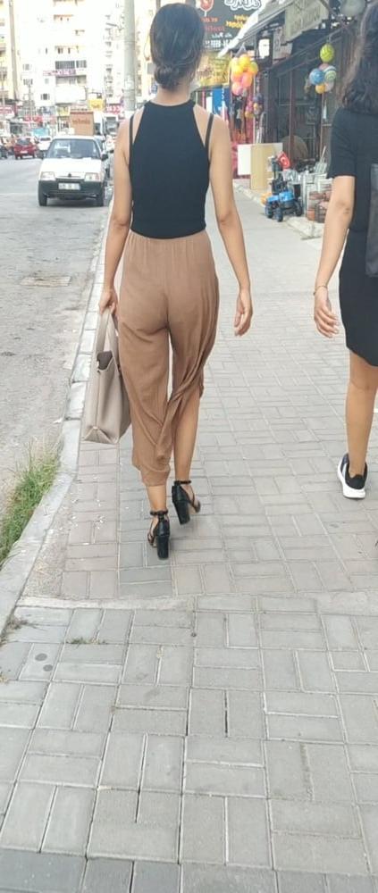 25P Turkish candid teens pantyline