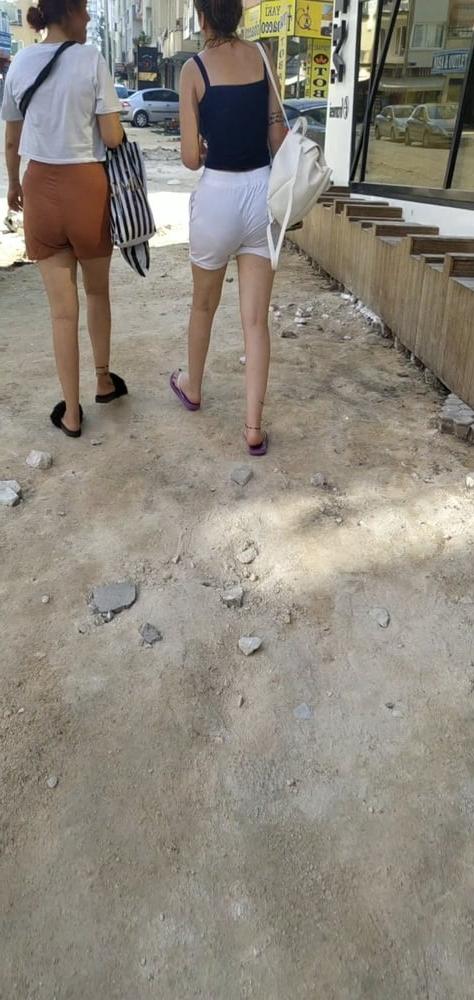 25P Turkish candid teens pantyline