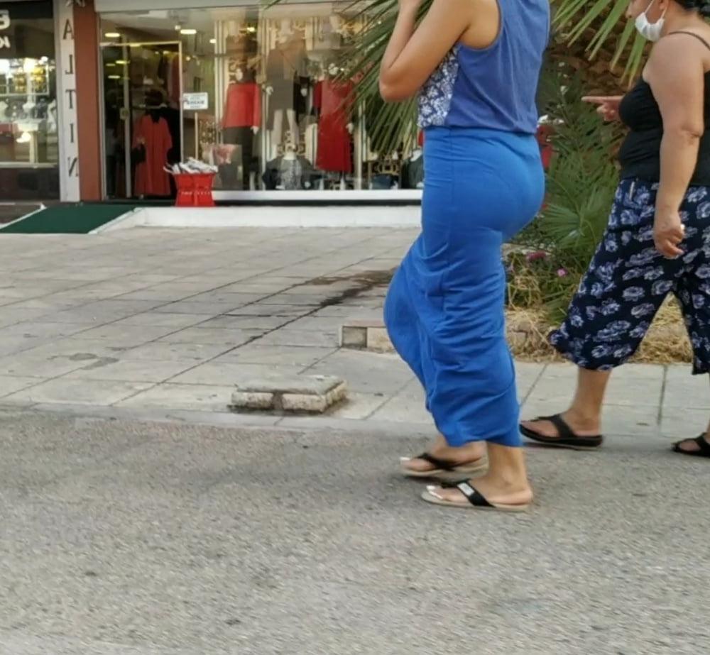 25P Turkish candid teens pantyline