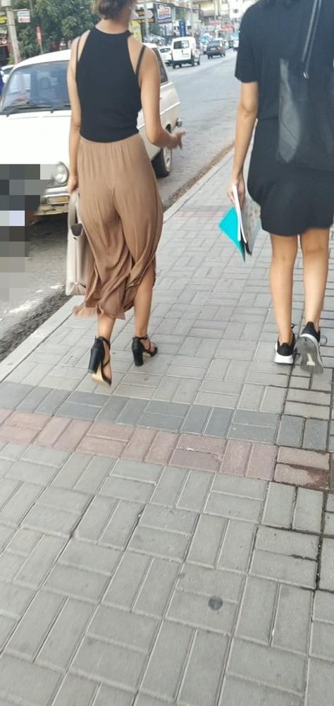 25P Turkish candid teens pantyline