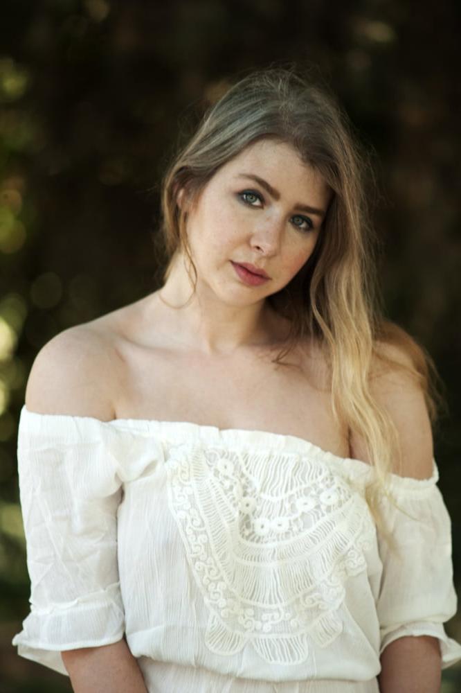 22P Rachel in Israel showing her tits in public Jewish