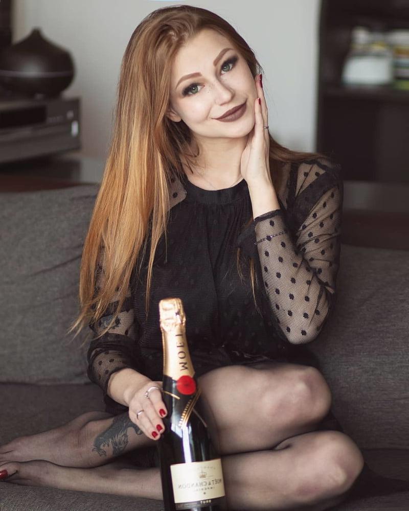 25P Young, Married, Nylon, Skin, Sexy Lady