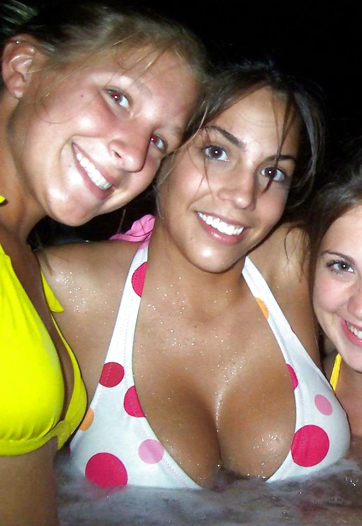 25P Naughty Teen Girls