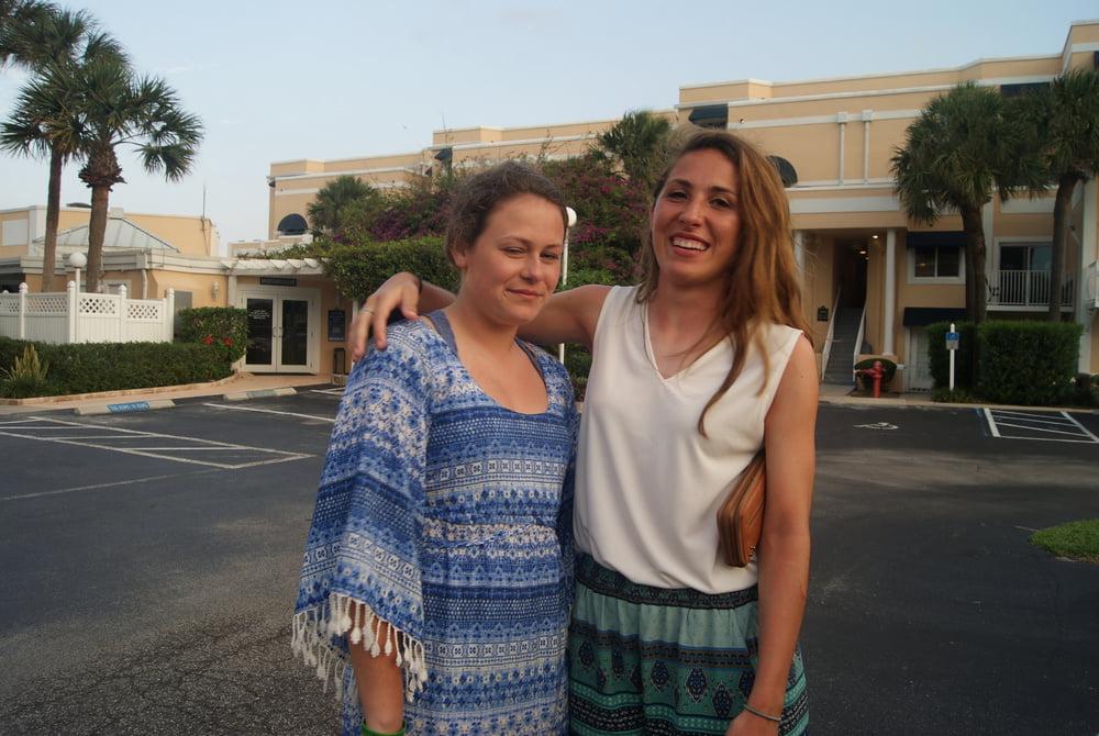 25P Gorgeous teen friends vacation pics