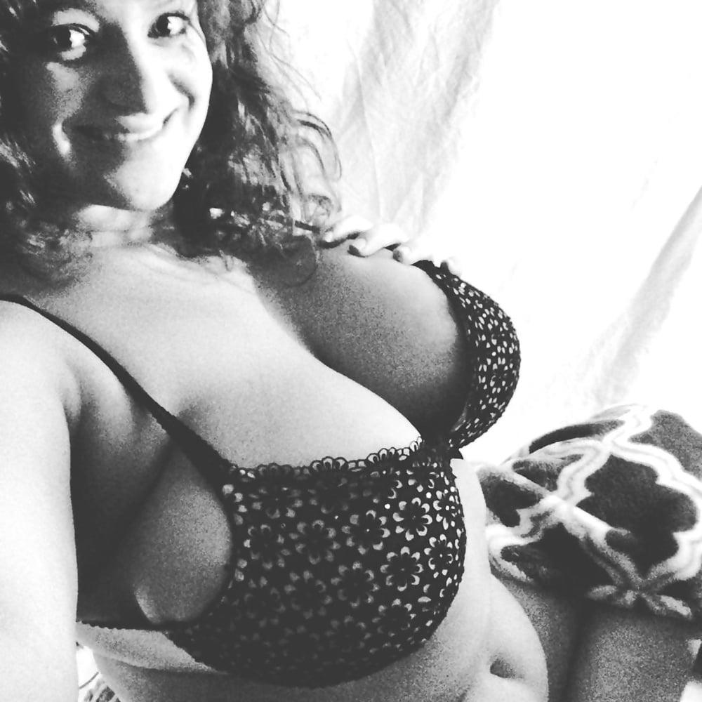 25P big breasts in underwear 8