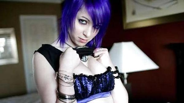 25P Colored hair!
