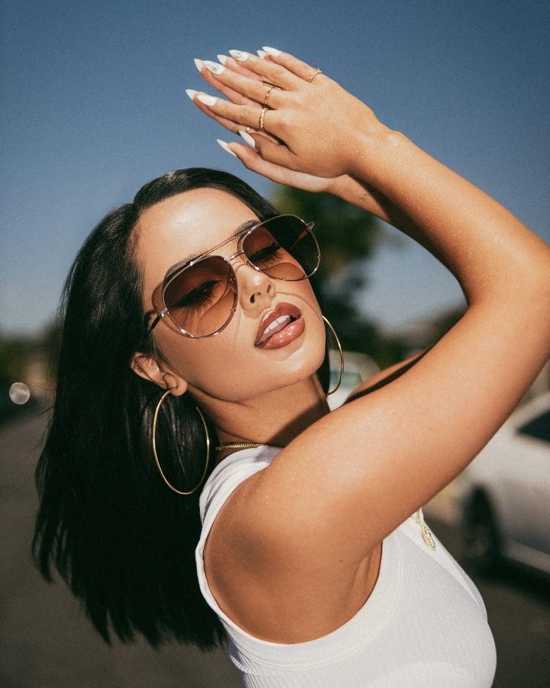 18P Gorgeous Becky G