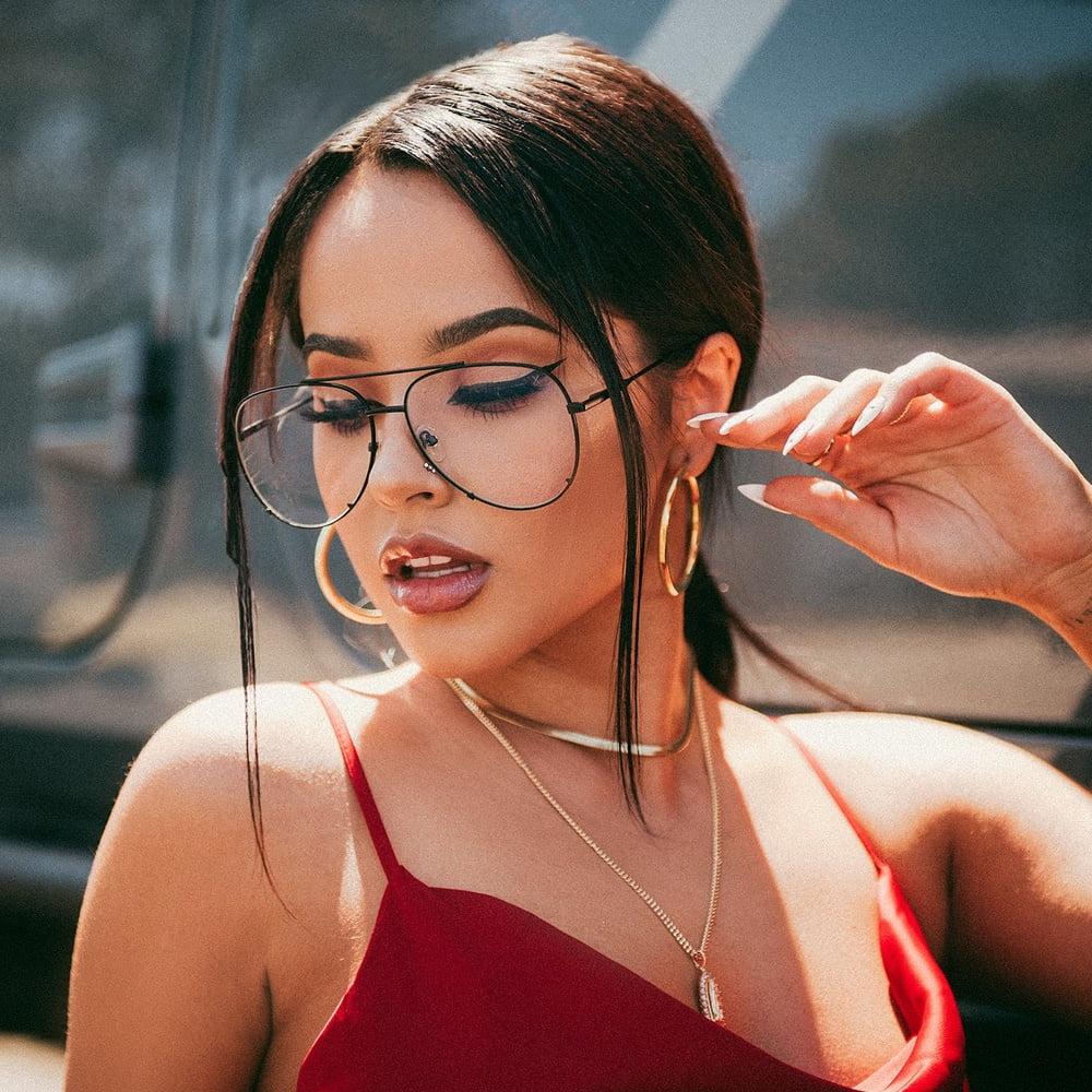18P Gorgeous Becky G