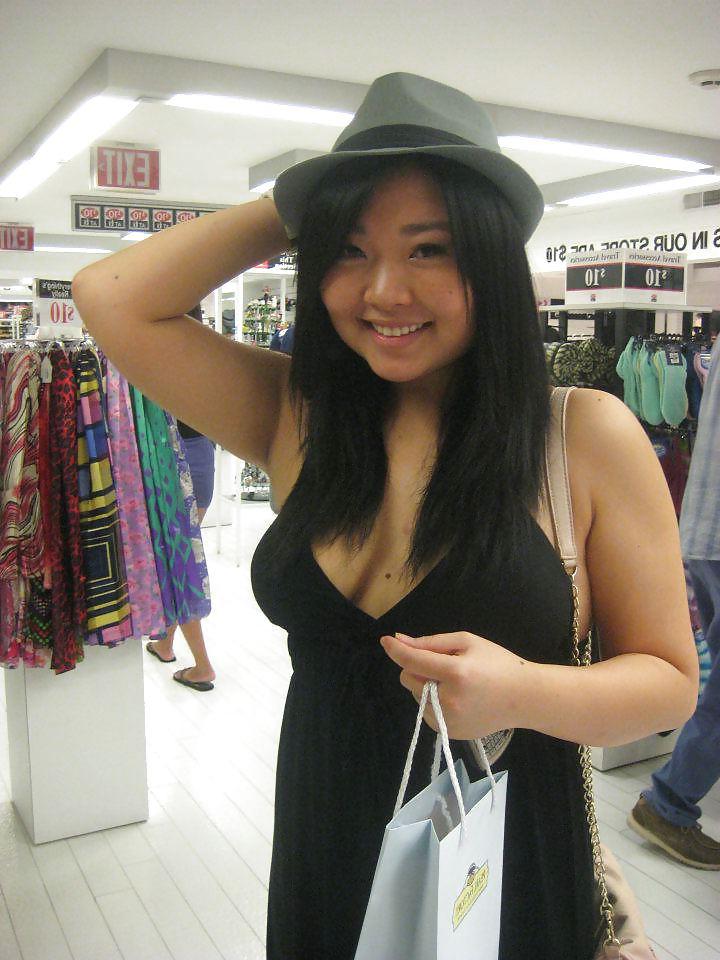 4P Korean Jersey girl nip slip 